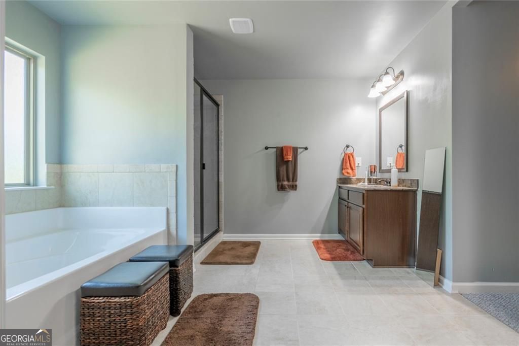 Jonesboro, Georgia 30236, United States, 6 Bedrooms Bedrooms, ,5 BathroomsBathrooms,Residential,Active,255319