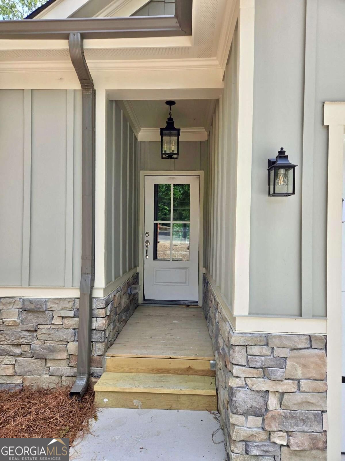 157 Silver Fox LOOP
