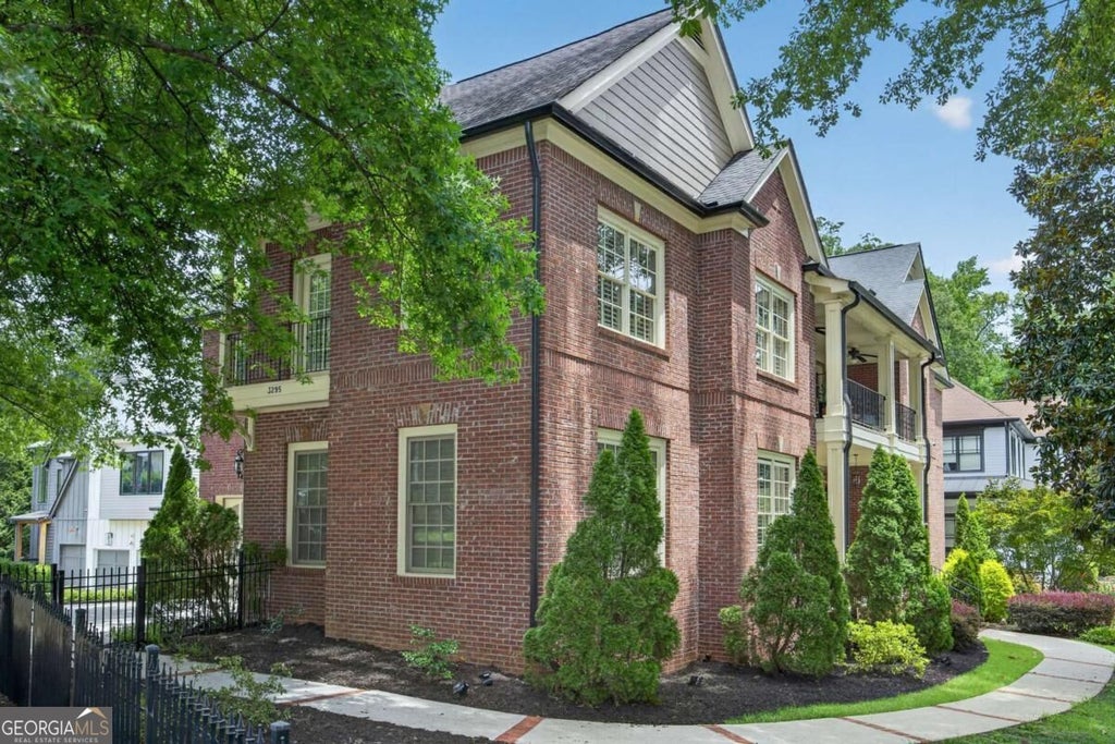 Photo of 3295 Osborne Road NE, Brookhaven, GA 30319 (MLS # 10867459)