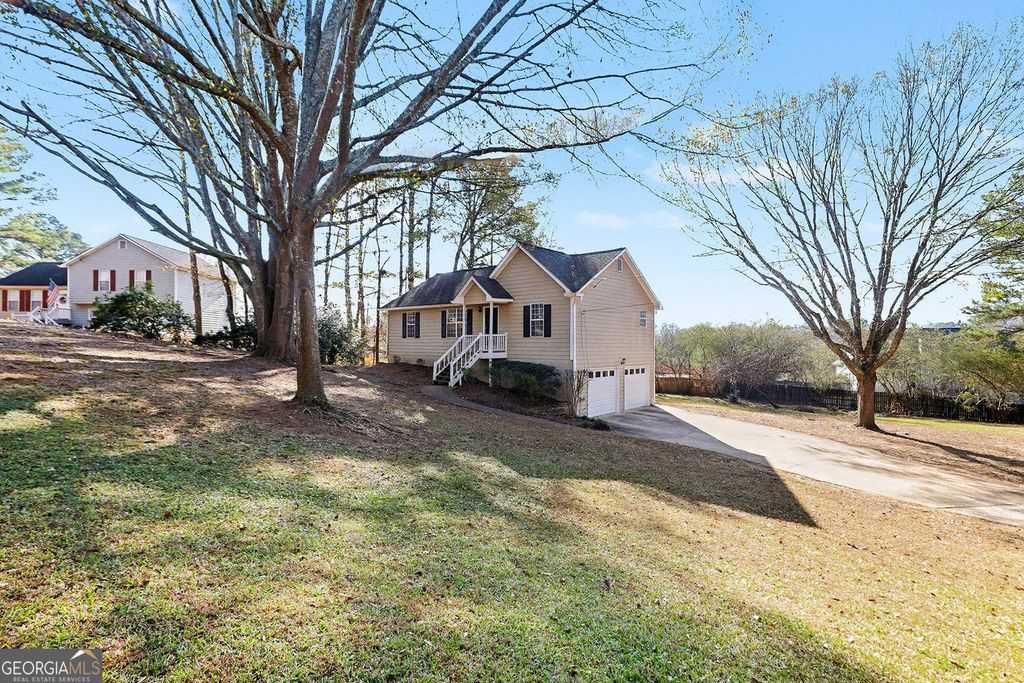 Photo of 33 Peach Forest Place, Douglasville, GA 30134 (MLS # 10657646)