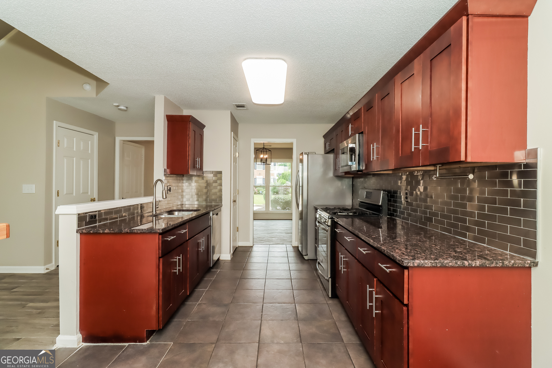 3402 - CARRINGTON PARK - Residential
