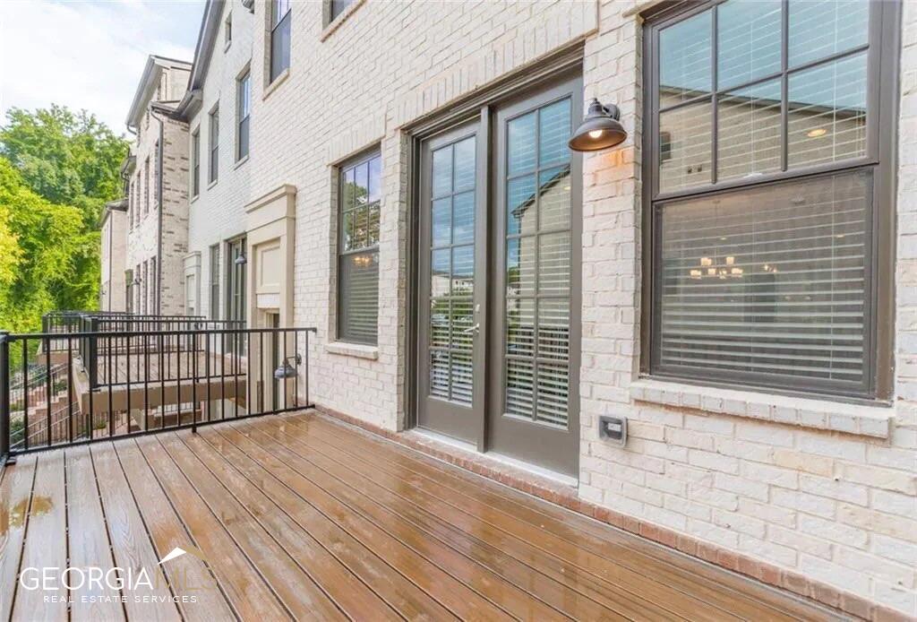 Georgetown Square - Residential Lease