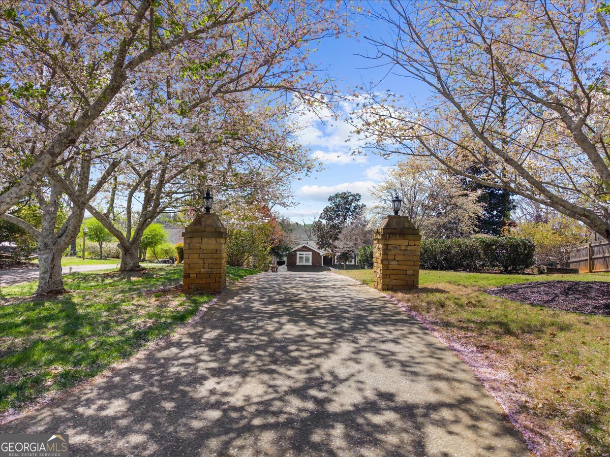 9230 Four Mile Creek Rd