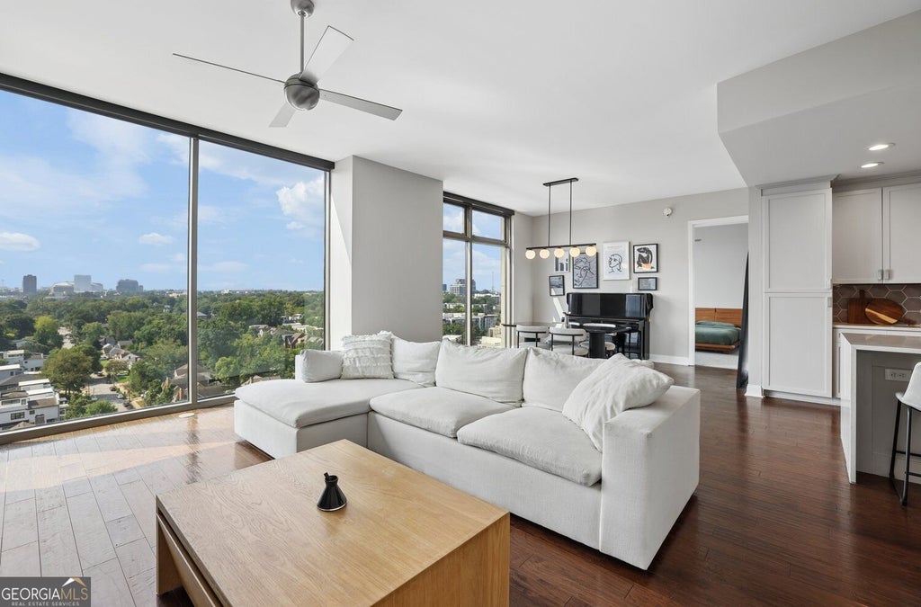 Photo of 270 17th Street NW #1403, Atlanta, GA 30363 (MLS # 10843688)