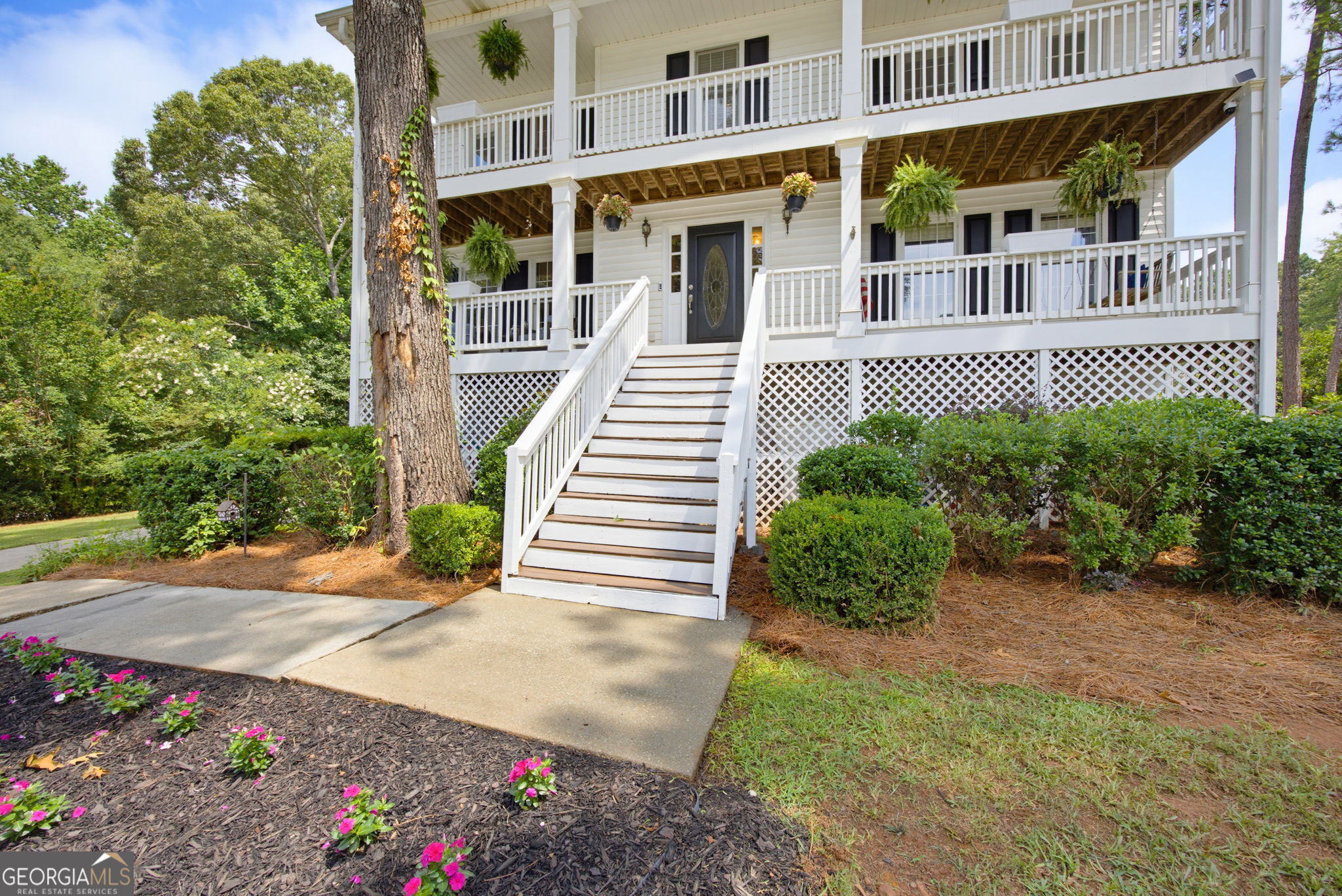 277 Lakeview LN