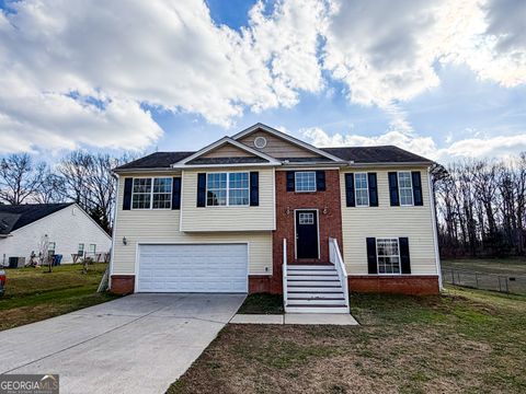 1119 Hummingbird WAY Winder GA 30680