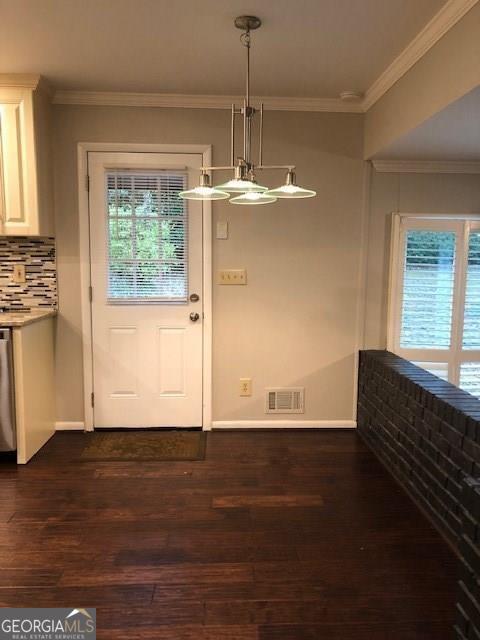 4832 VALLEY VIEW CT
