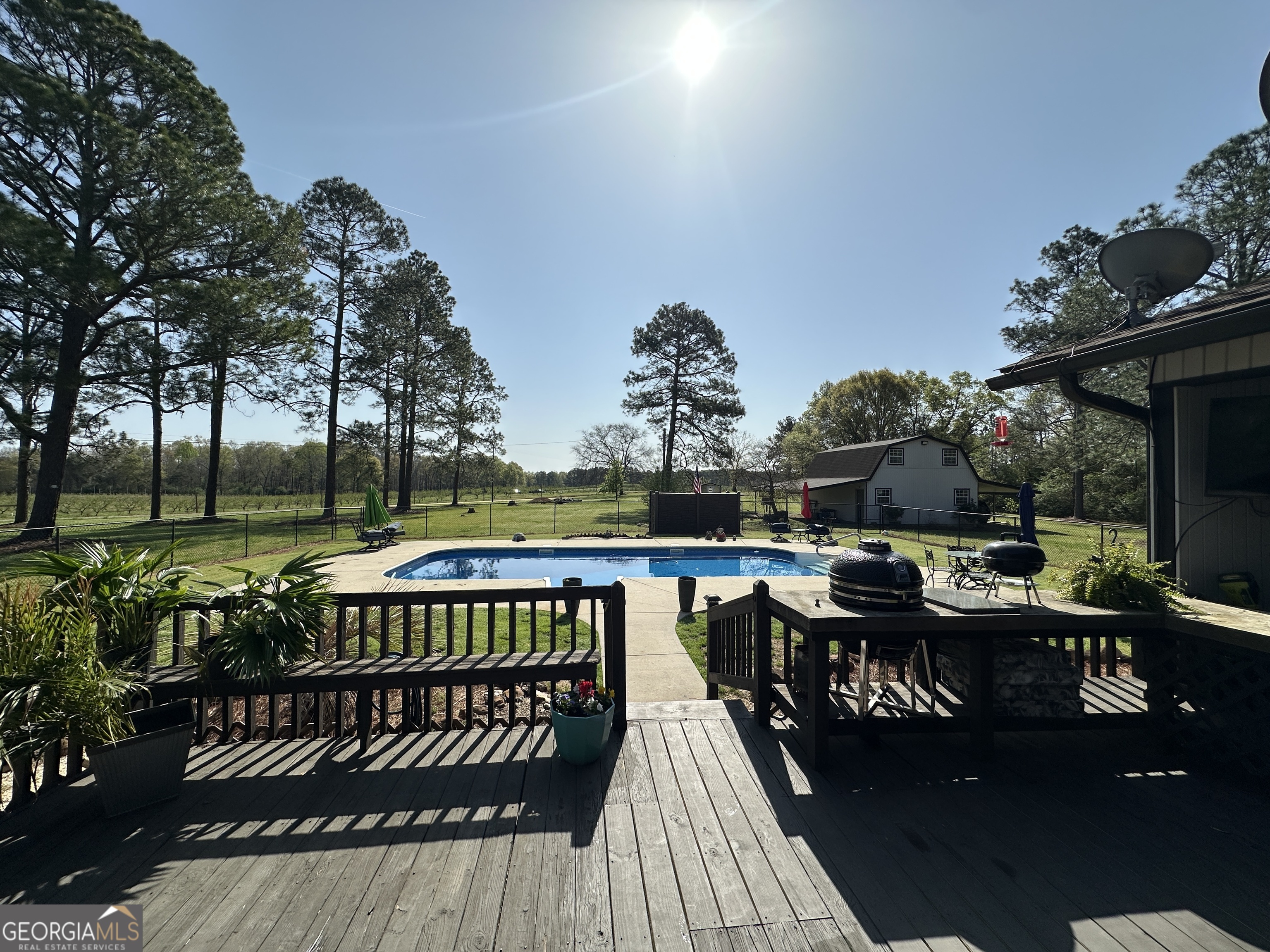 11556 White House PKWY