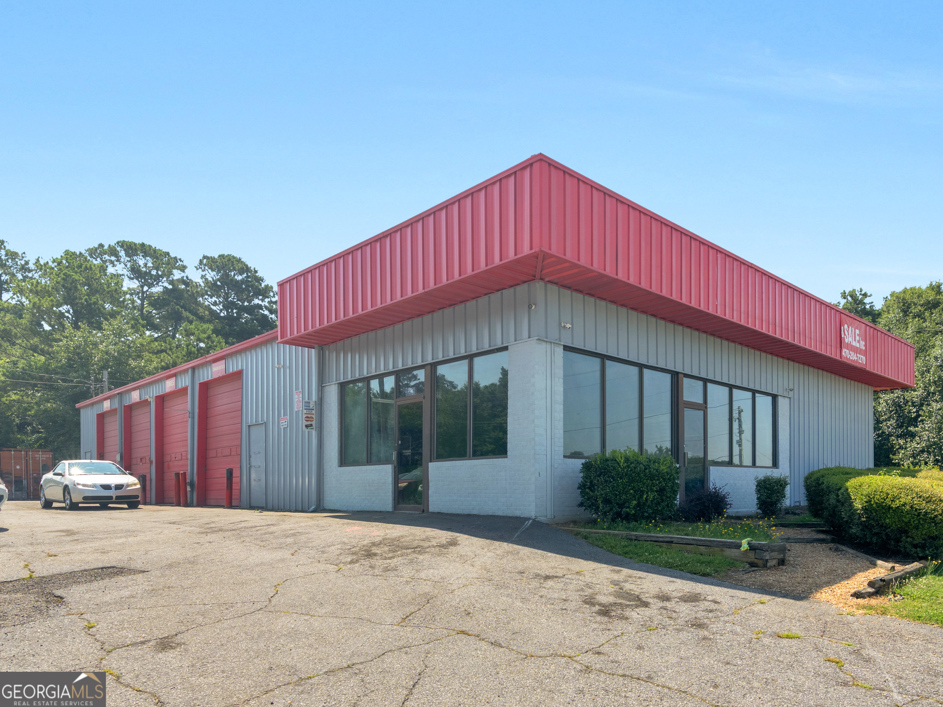 2342 N Expressway