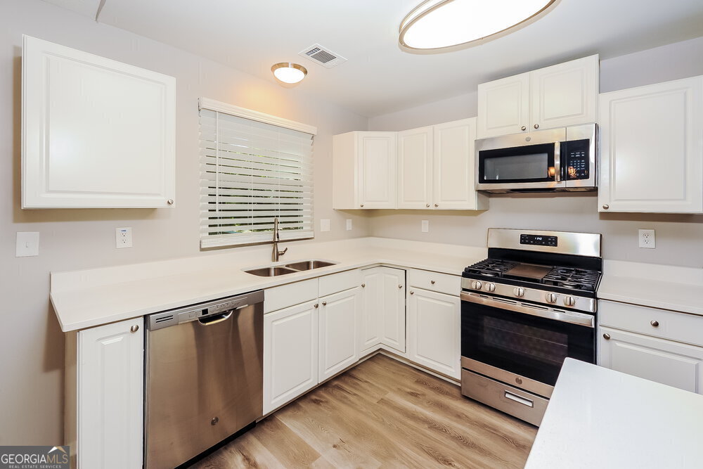 Berkshire Manor Sub - Residential Lease