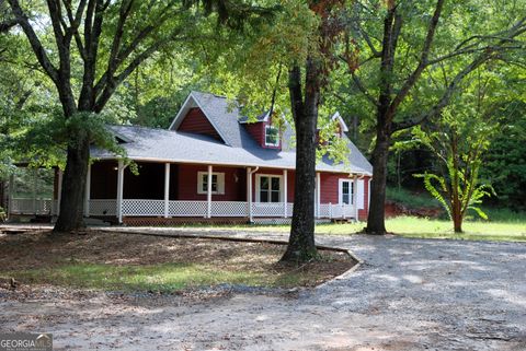 A home in Murrayville