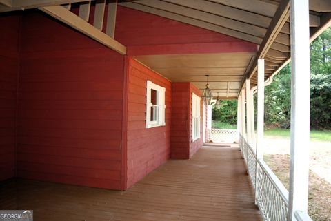 A home in Murrayville