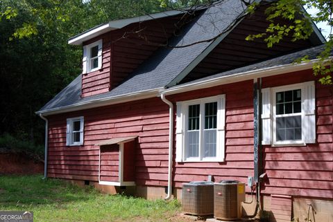 A home in Murrayville