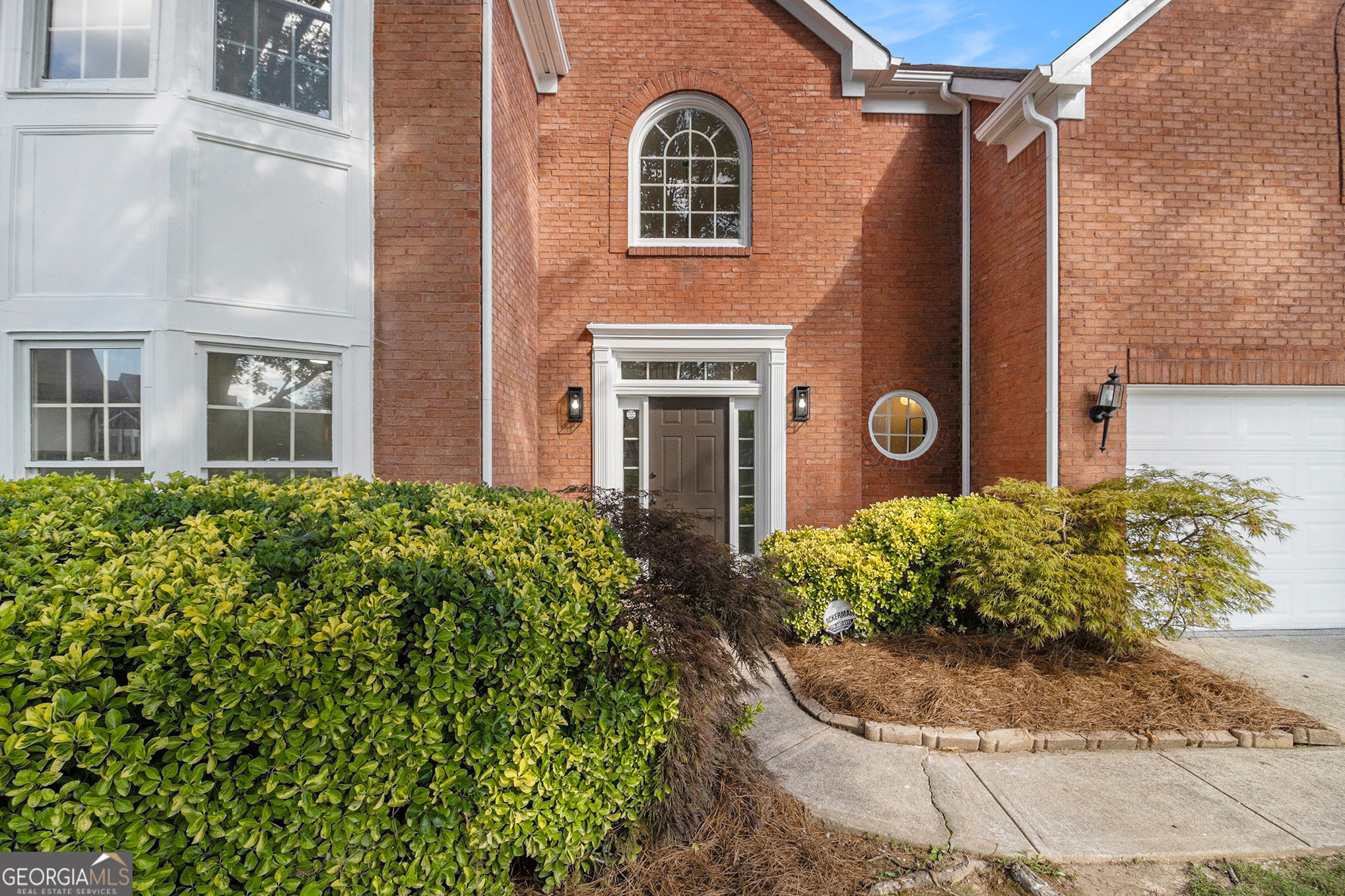 690 Gateway CT