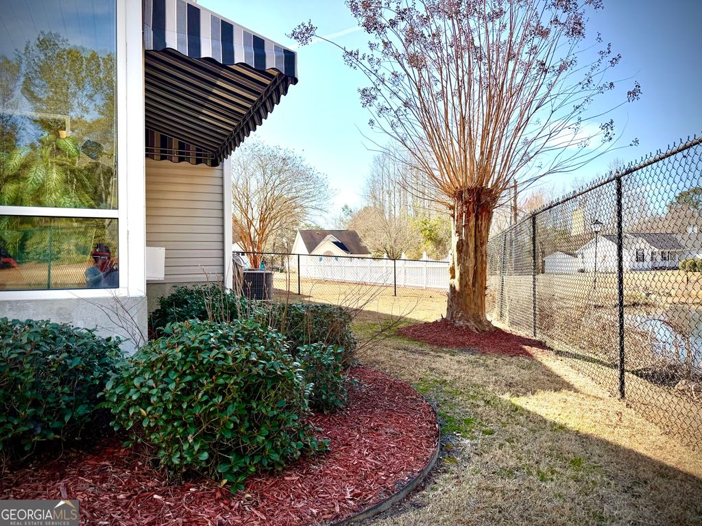 Photo of 120 Shadow Pond Rd, Dublin, GA 31021 (MLS # 10691764)