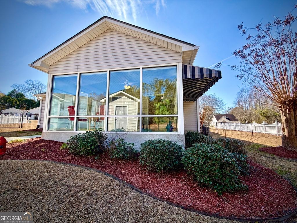 Photo of 120 Shadow Pond Rd, Dublin, GA 31021 (MLS # 10691764)