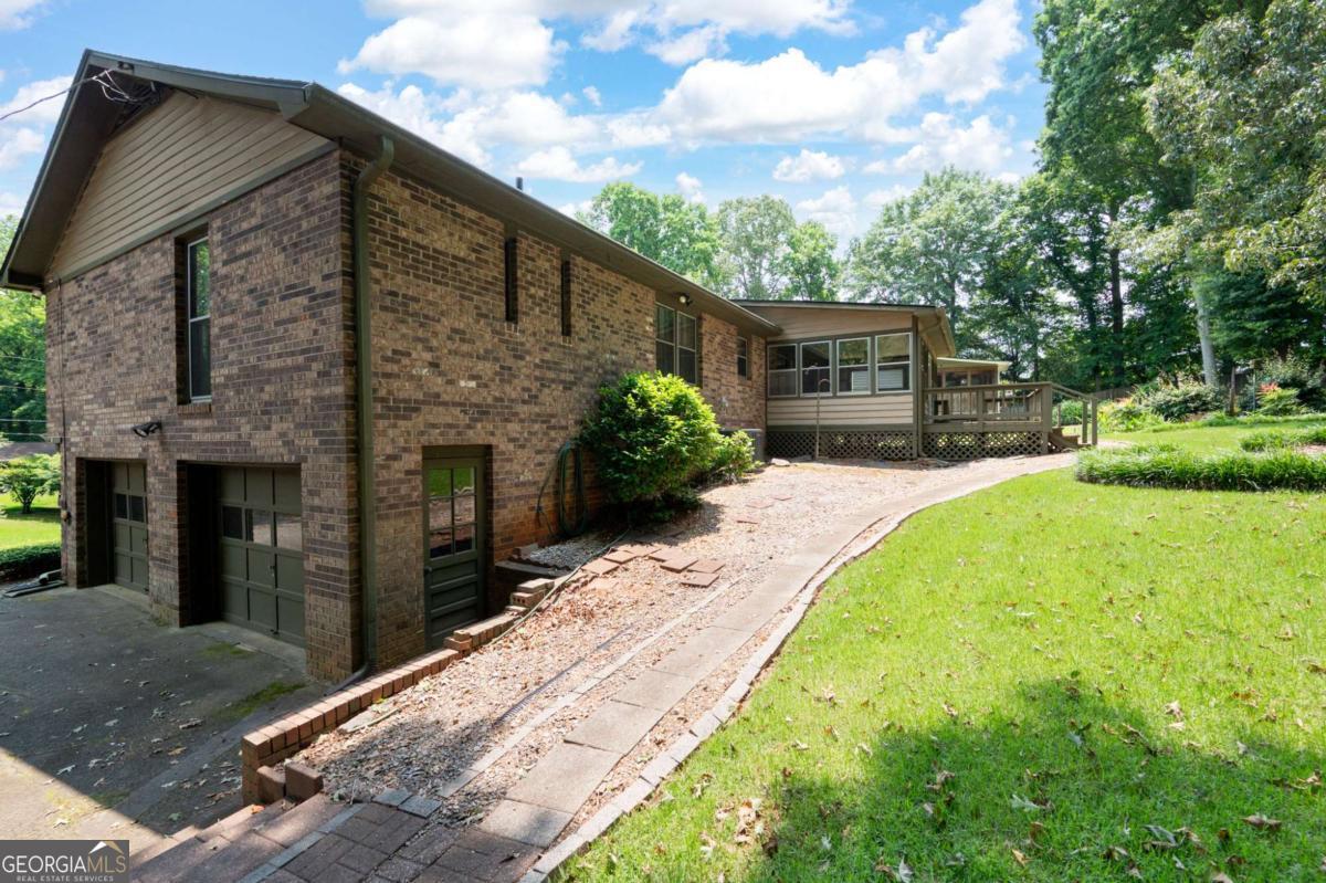 Forest Creek Trail - Residential