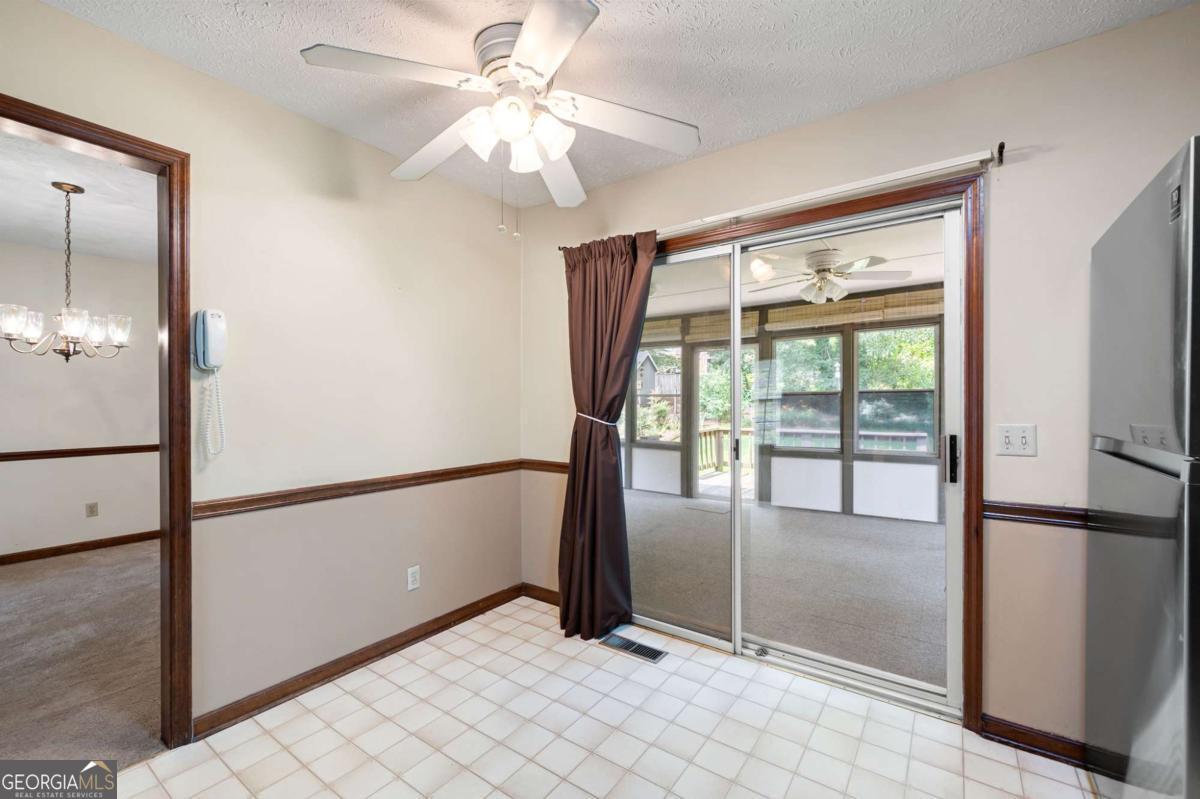 Forest Creek Trail - Residential