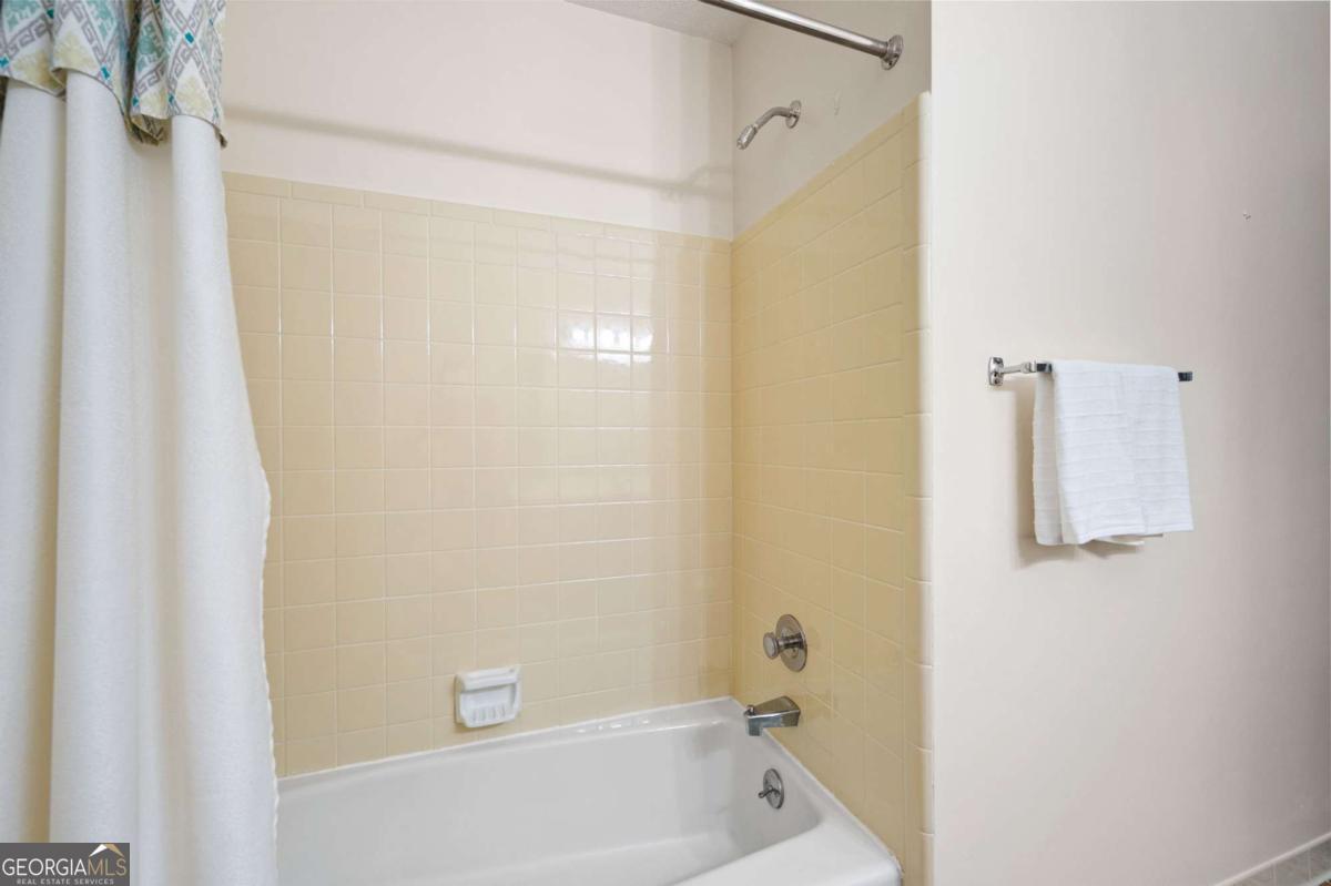 Forest Creek Trail - Residential