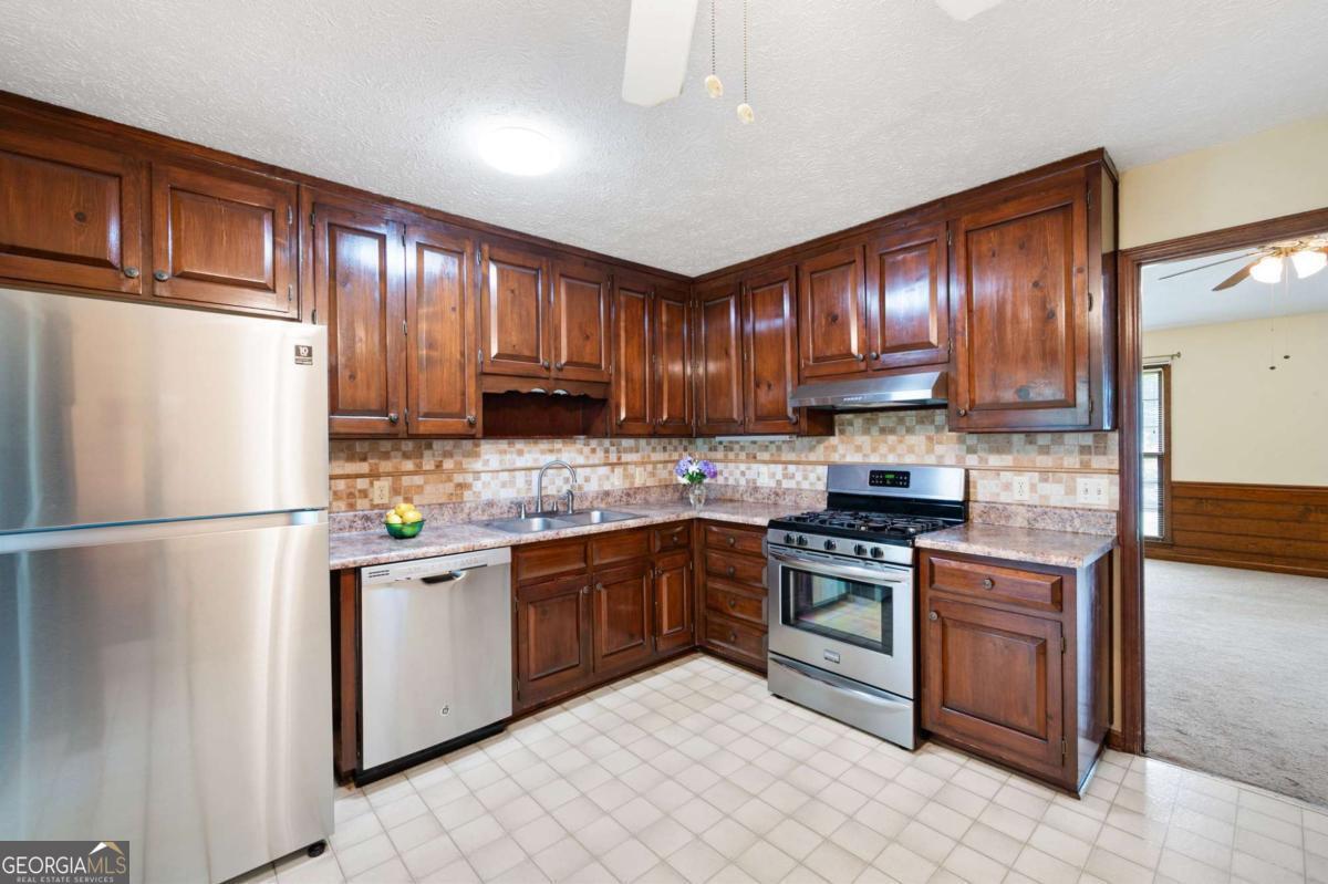 Forest Creek Trail - Residential