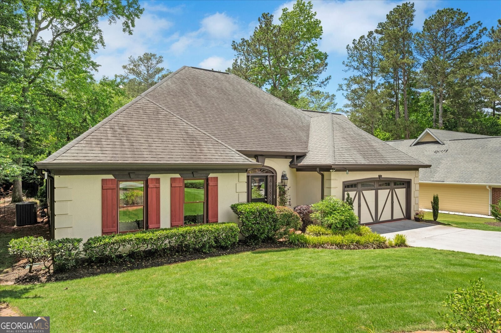 2715 Woods Ridge DR