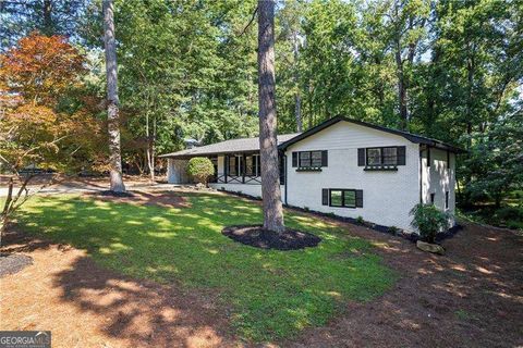 1582 Pine CIR Austell GA 30168