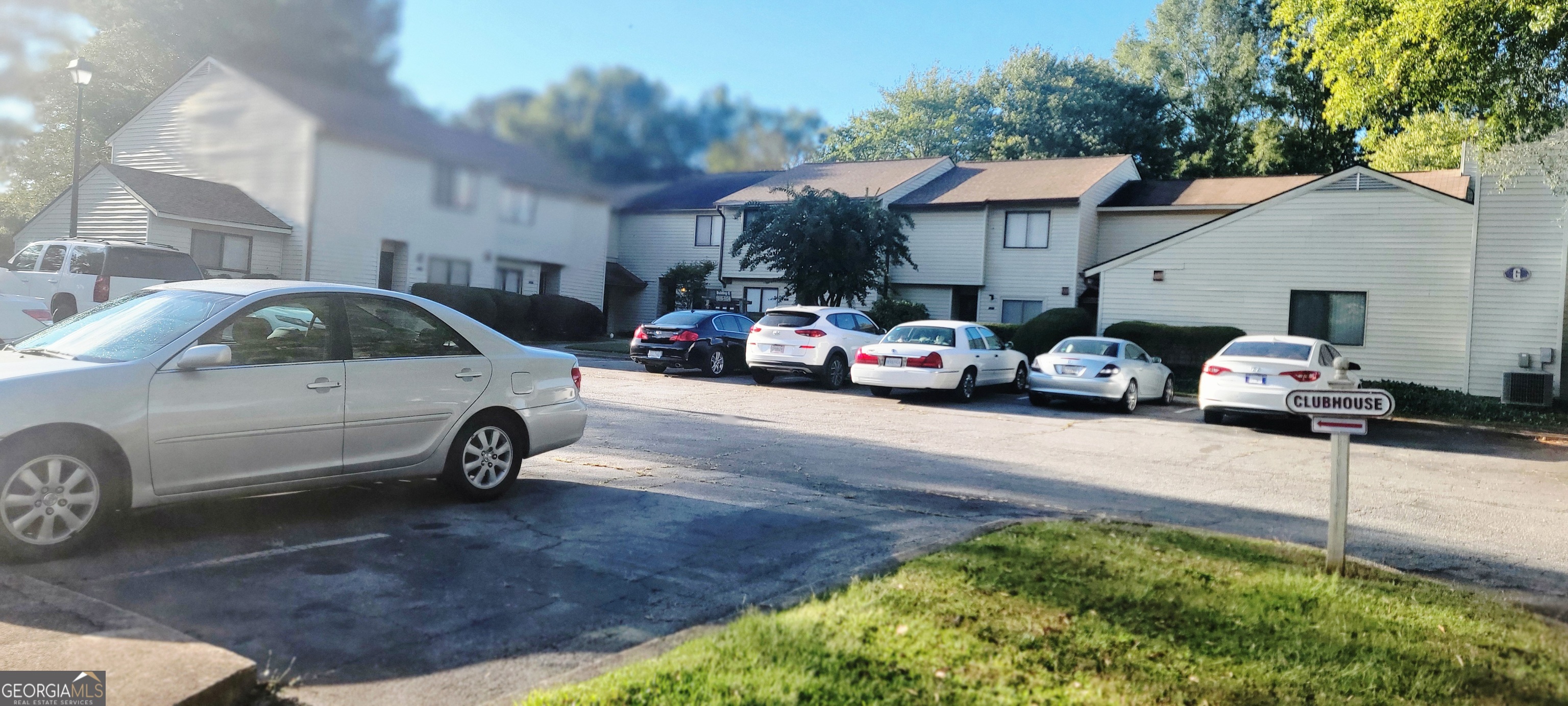 WILLOWRUN - Residential