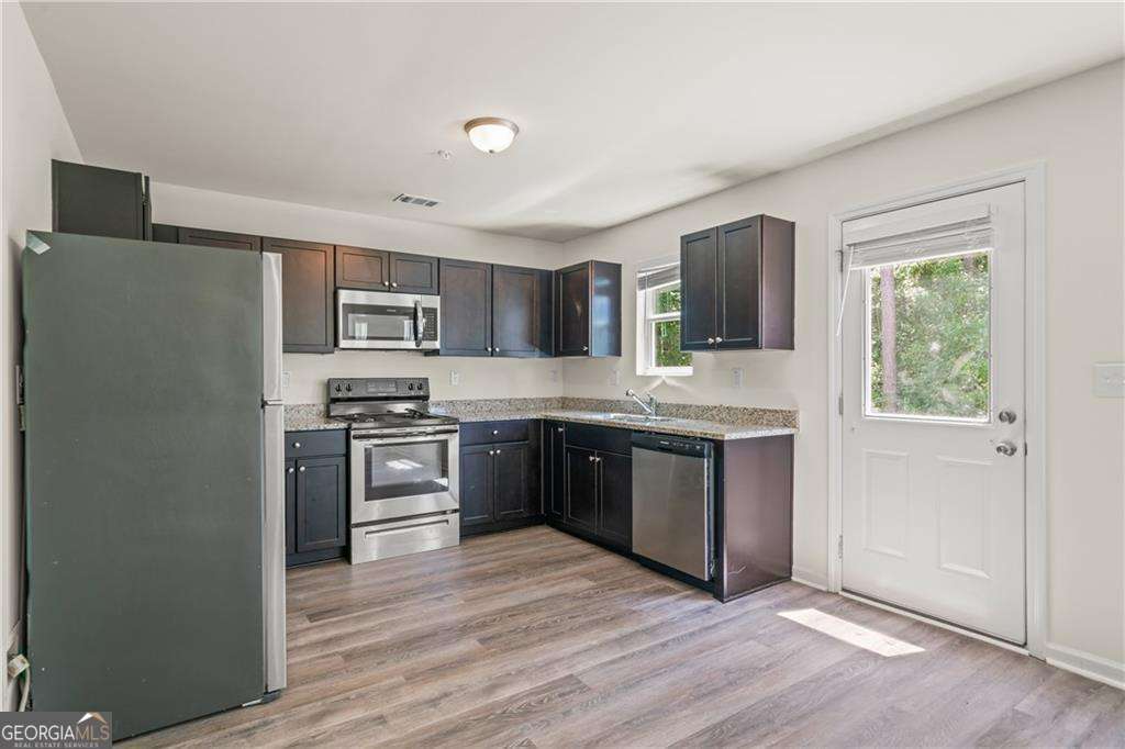 631 Carlton Pointe DR