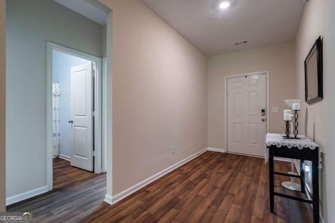 Photo of 410 Meadowbend Circle, Athens, GA 30606 (MLS # 10673445)