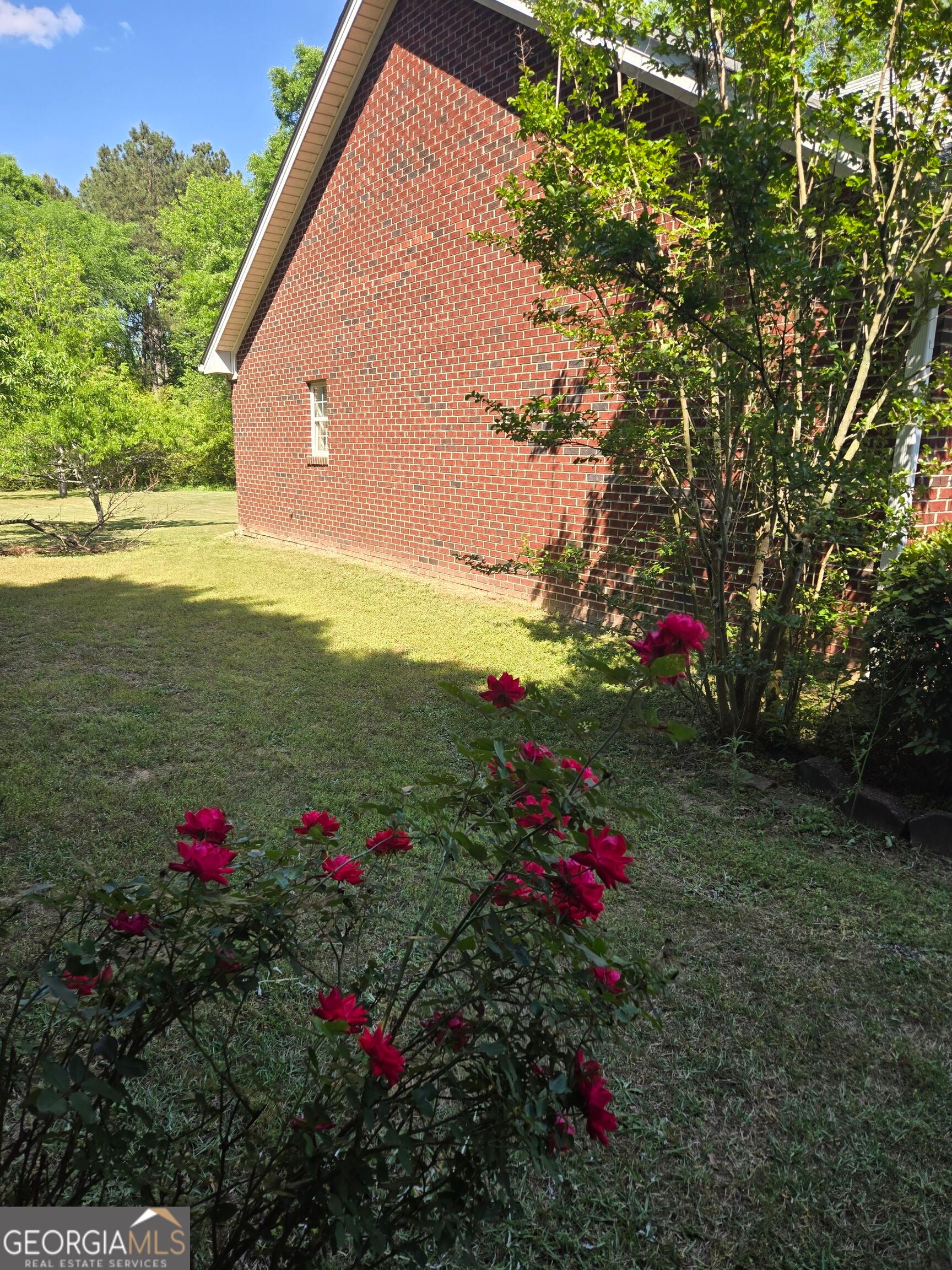 104 ADAMS CT