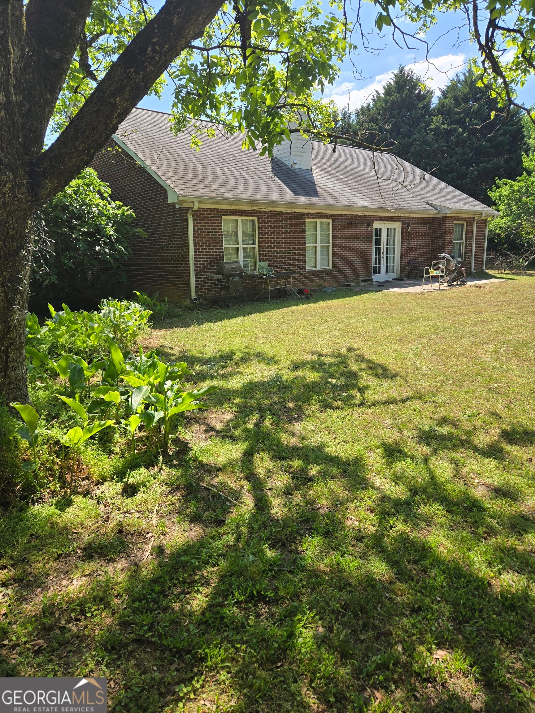 104 ADAMS CT