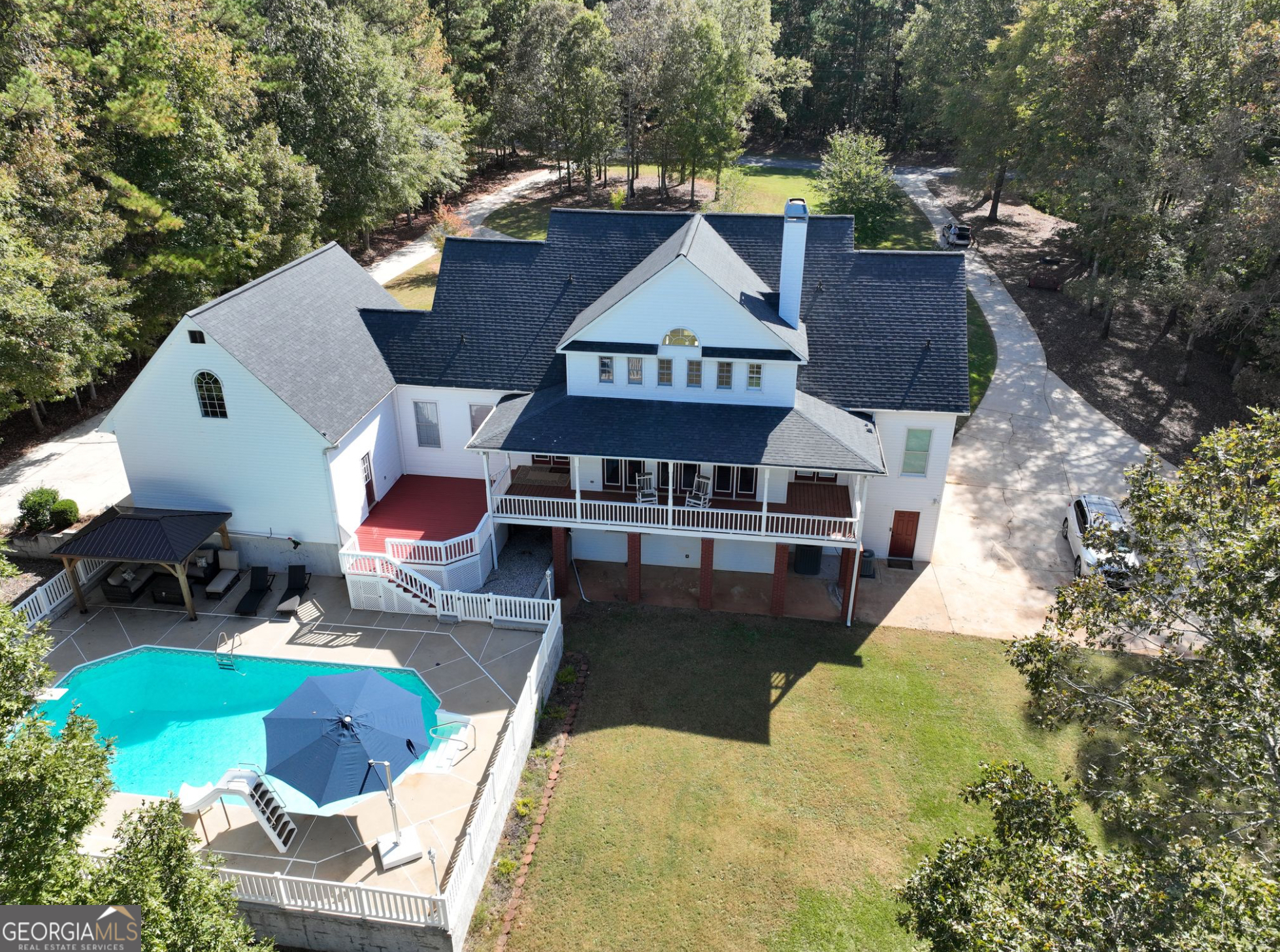 800 Watering Hole Pass