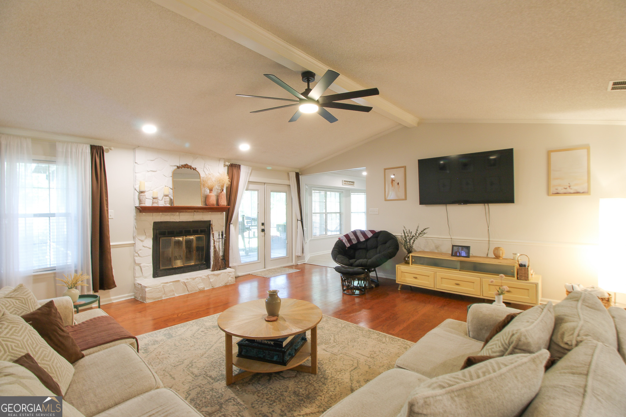 2821 Clayton DR