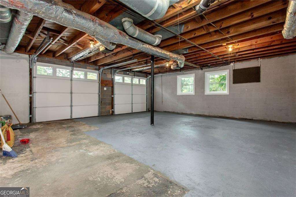 Forest Hills - Residential Lease