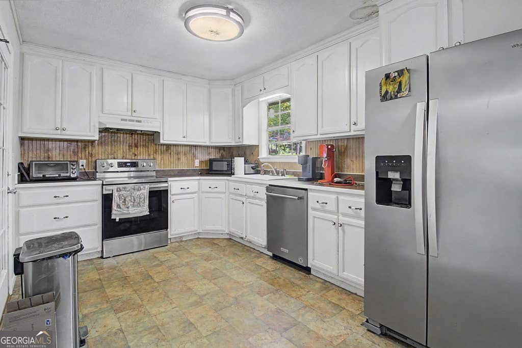 Photo of 118 Diamond Drive, Chickamauga, GA 30707 (MLS # 10830099)