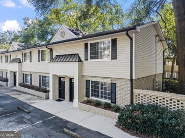 6940 Roswell RD 13F Atlanta GA 30328