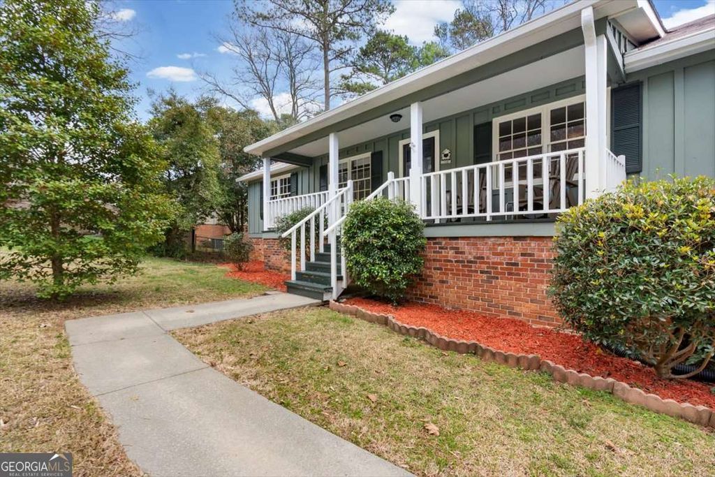 Photo of 10 Warwick Way SE, Rome, GA 30161 (MLS # 10704231)