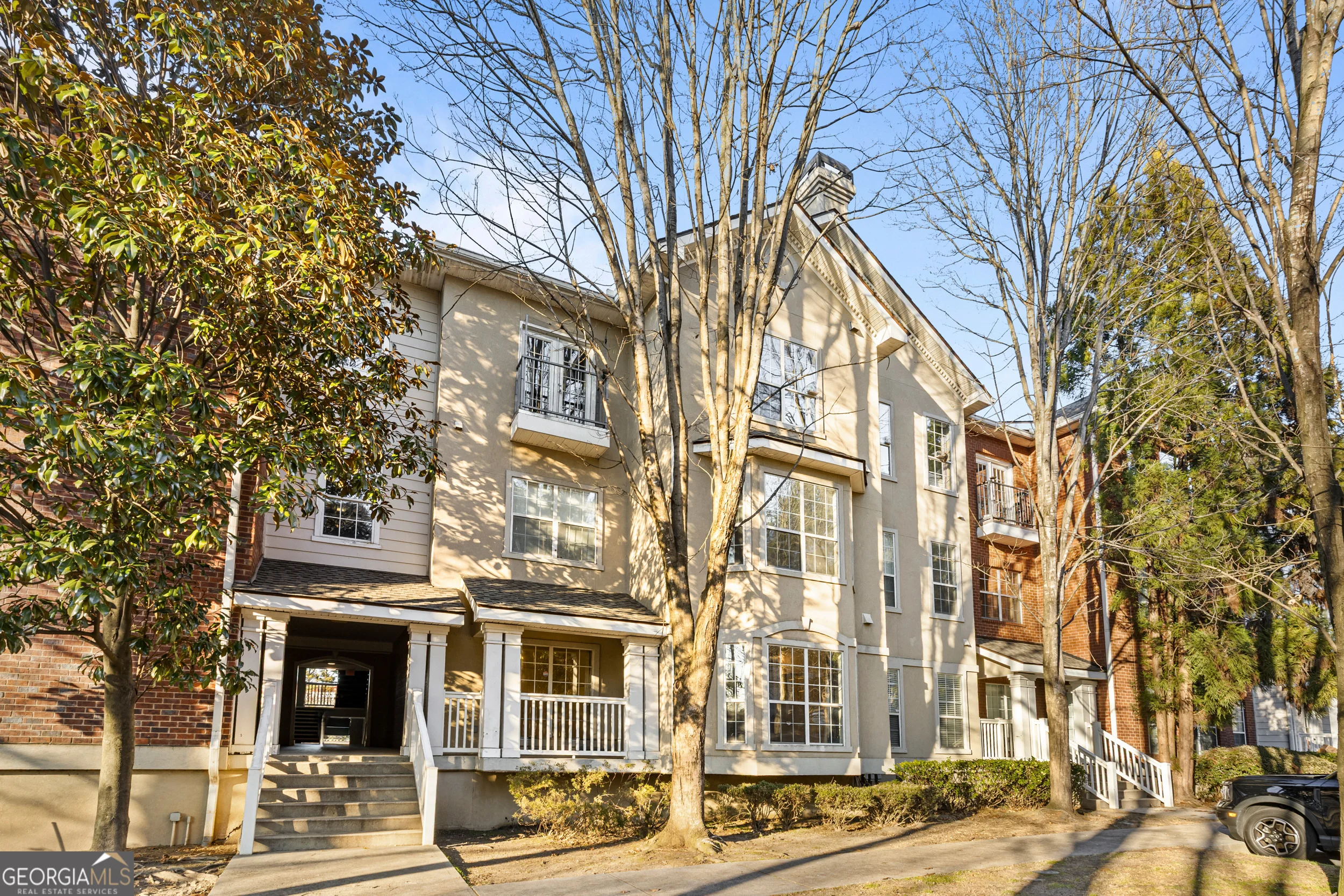 5641 Roswell Road Unit 103