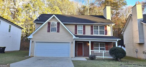 A home in Fairburn