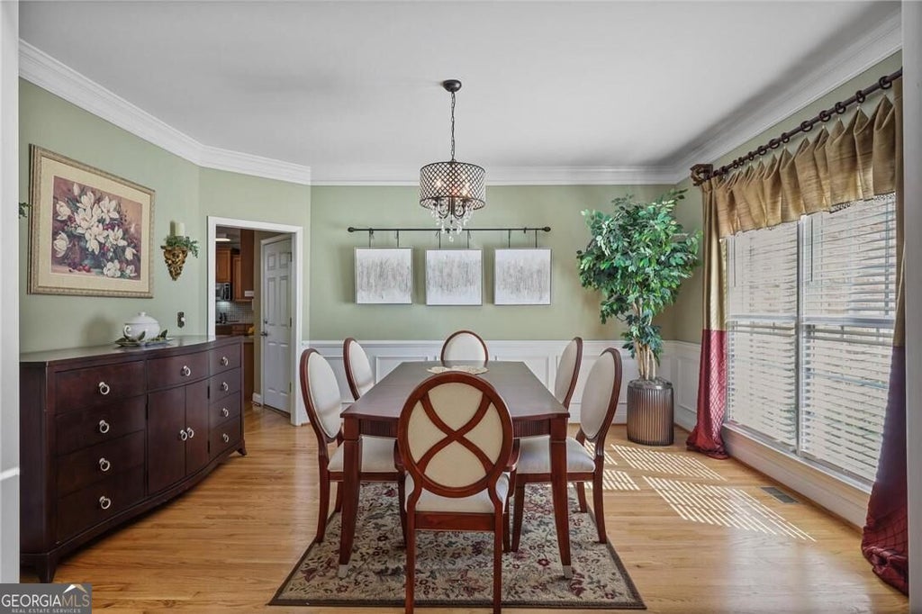 Photo of 5395 Vinings Lake View SW, Mableton, GA 30126 (MLS # 10878647)