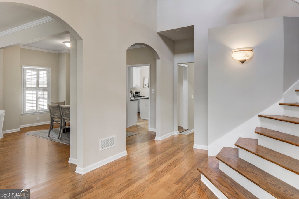 2059 Howell Mill RD NW