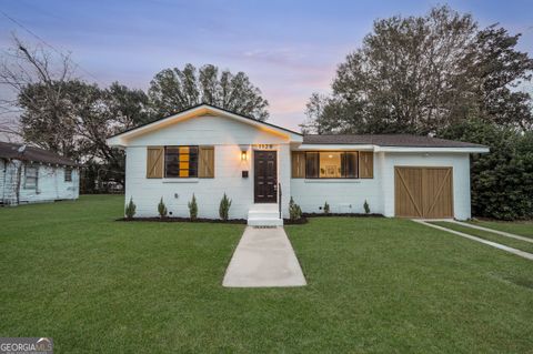 1128 W 49th ST Savannah GA 31405