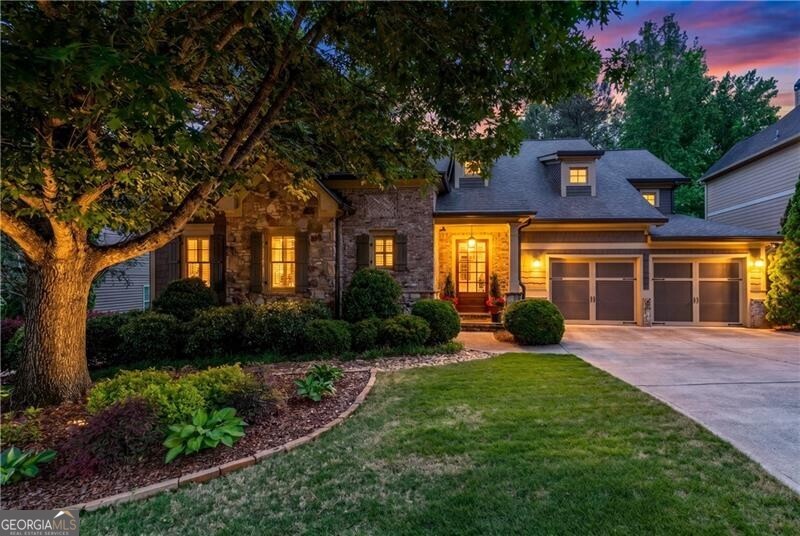 136 Lullwater LN