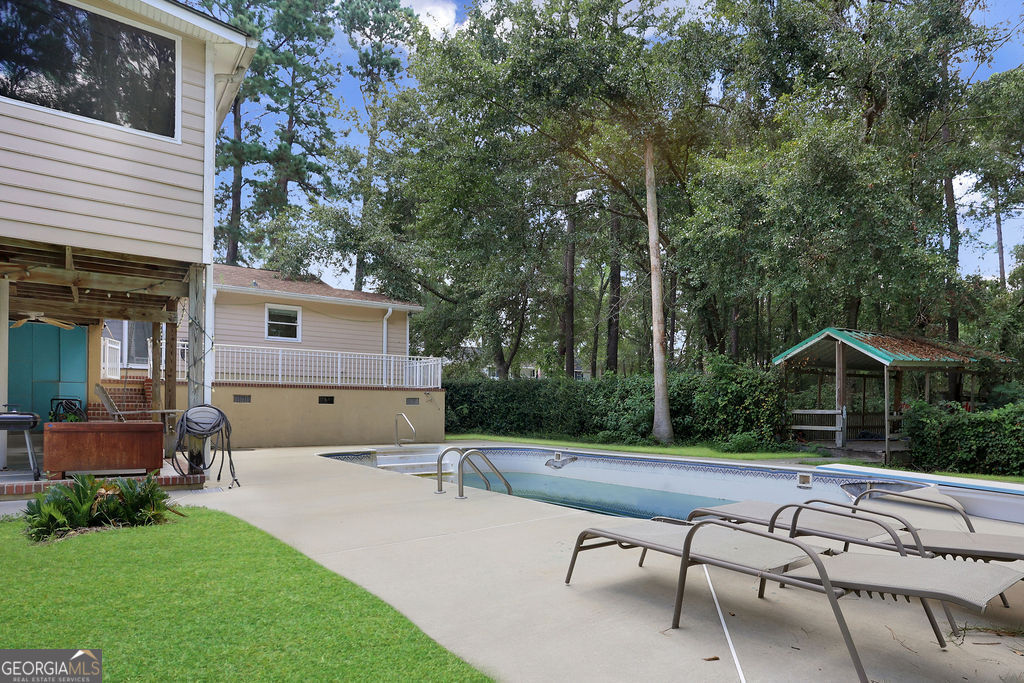 517 Pleasant Point RD