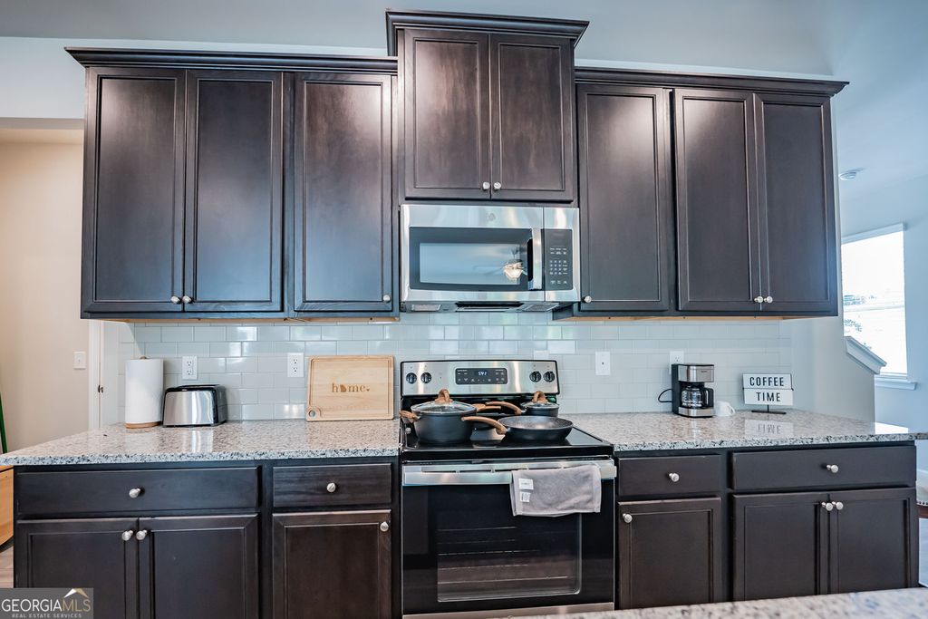 Photo of 454 Burgundy Terrace SE, Atlanta, GA 30354 (MLS # 10767196)