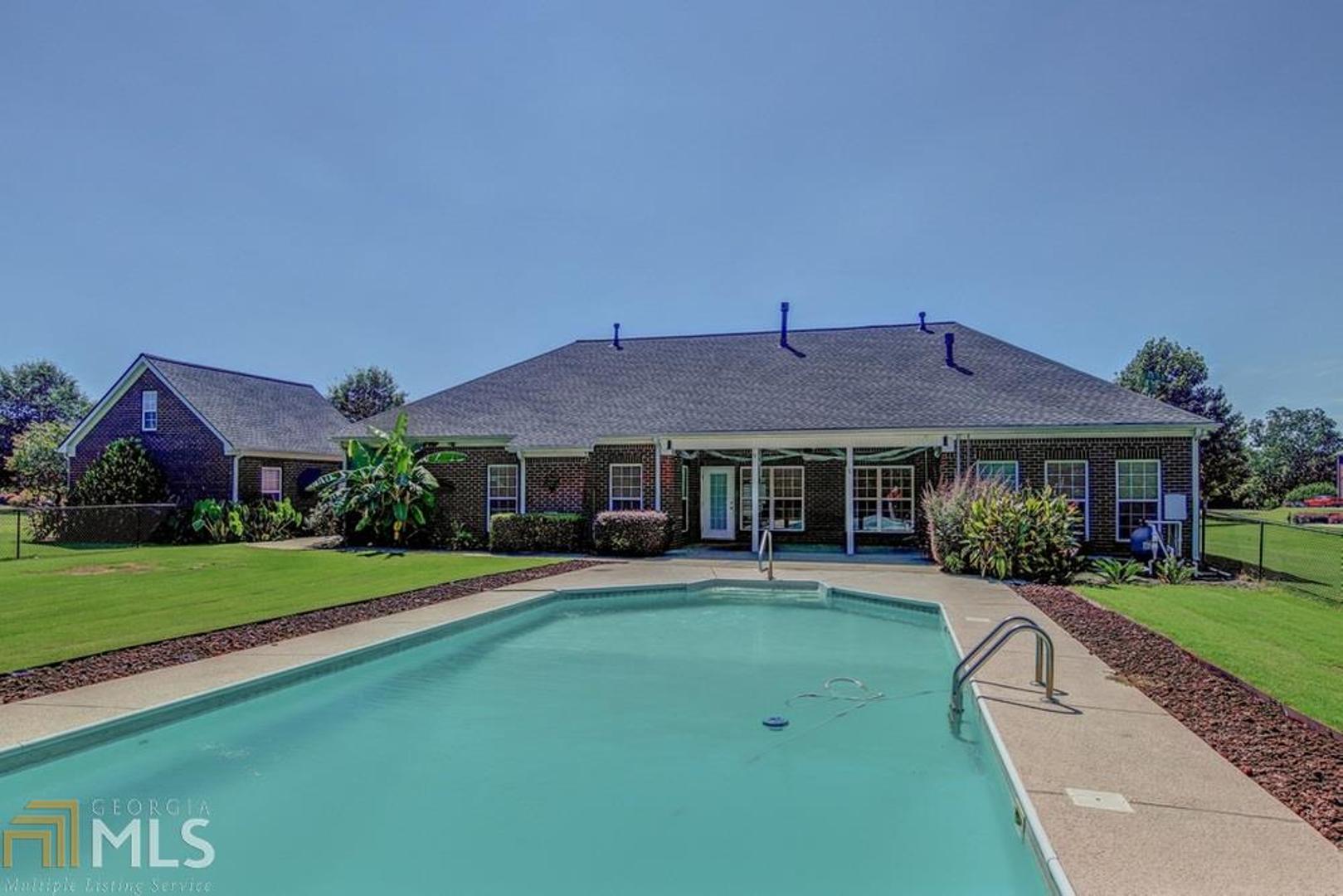 Casey'S Way - Residential