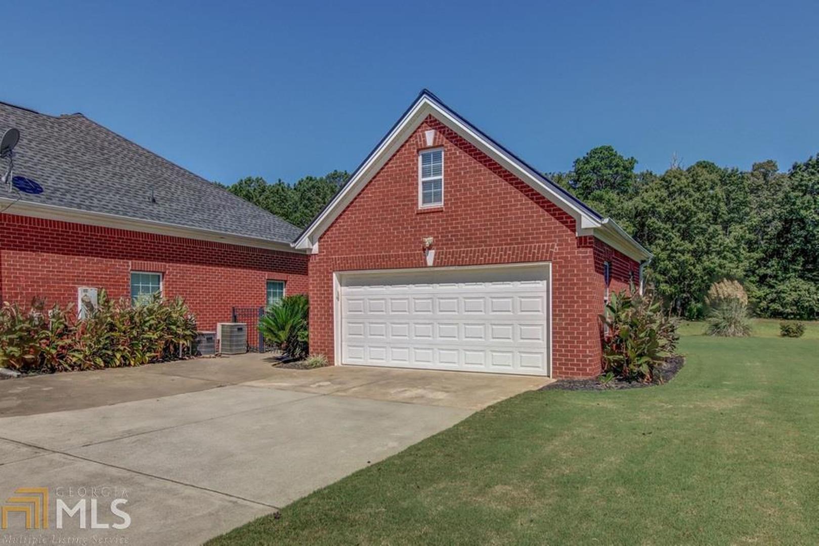 Casey'S Way - Residential