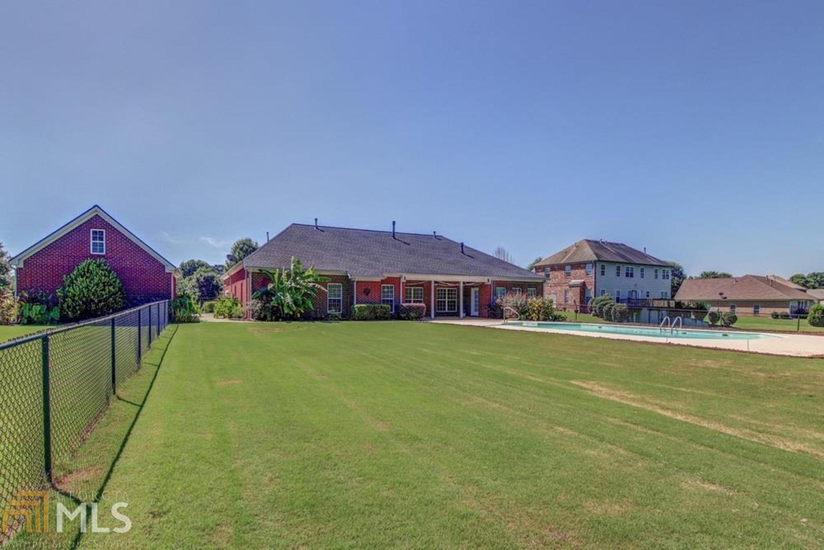 Casey'S Way - Residential