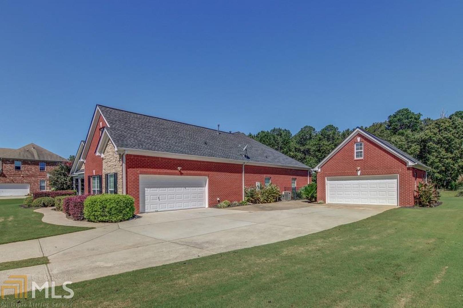 Casey'S Way - Residential
