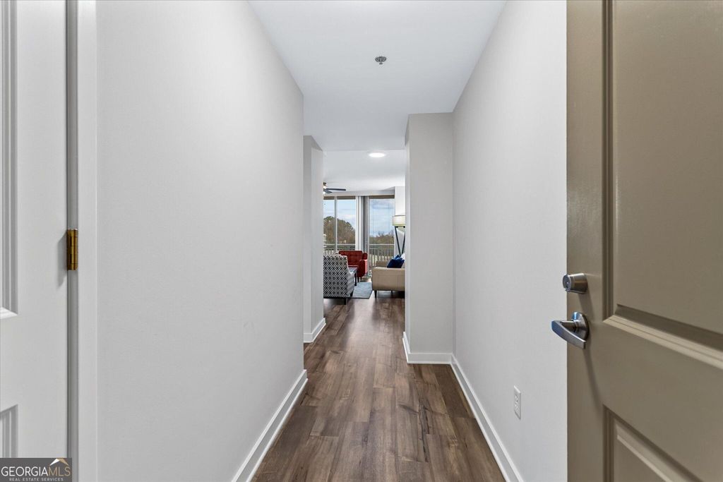 Photo of 3338 Peachtree Road NE #APT 702, Atlanta, GA 30326 (MLS # 10692654)